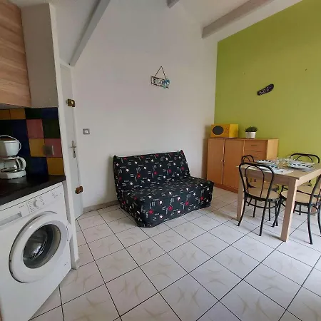 شقة Renove 2 Pieces Avec Mezzanine, Terrasse Et Acces Direct - Fr-1-326-748 مارسيلان
