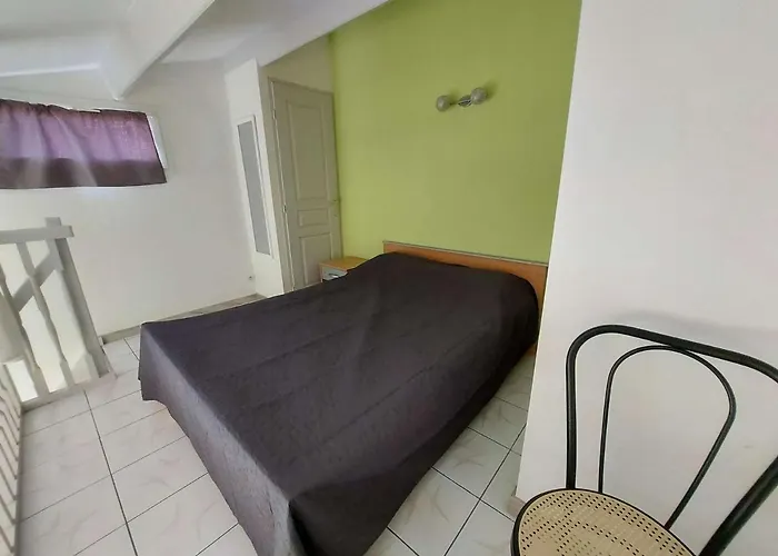 Renove 2 Pieces Avec Mezzanine, Terrasse Et Acces Direct - Fr-1-326-748 Marseillan (Herault)
