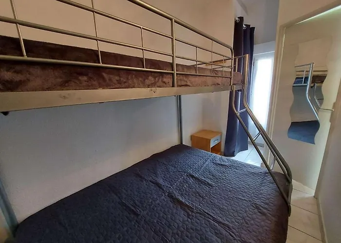 Renove 2 Pieces Avec Mezzanine, Terrasse Et Acces Direct - Fr-1-326-748 Marseillan (Herault)